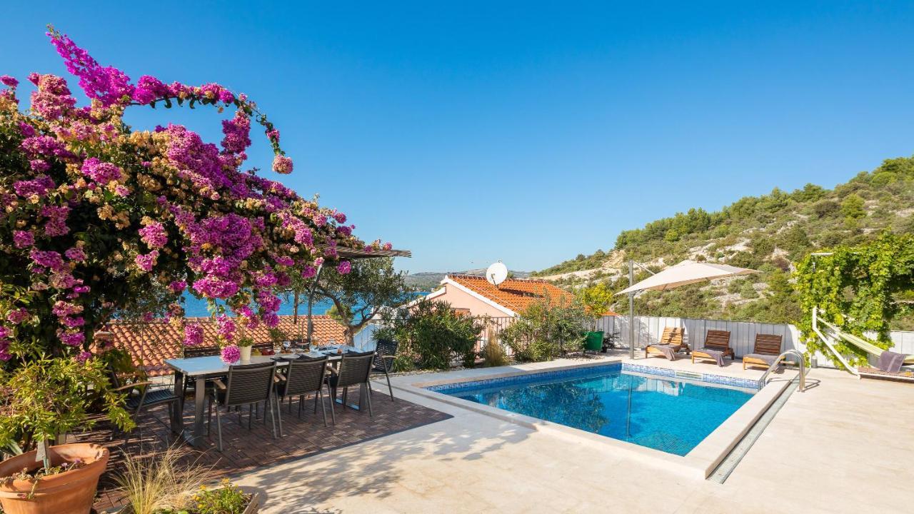 Holiday Home D&D Residence Rogoznica  Exterior photo